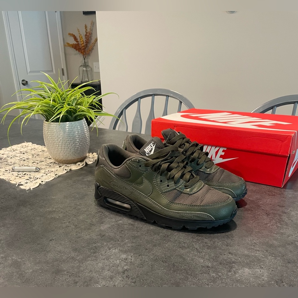 š„Nike Air Max 90š„ - Picture 3 of 14